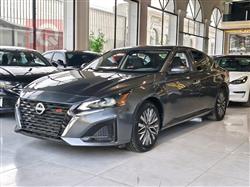 نيسان ألتيما